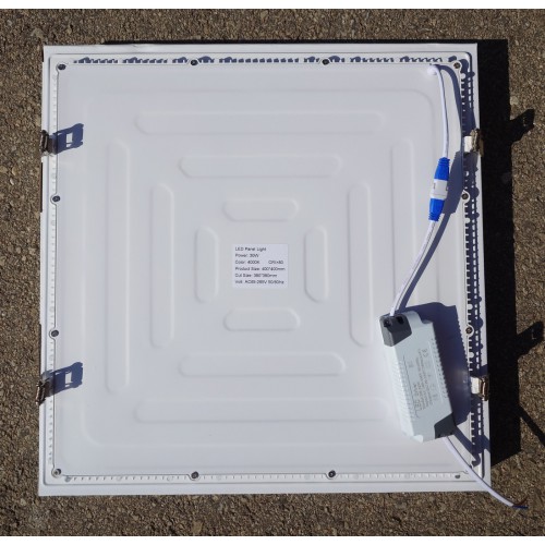 Įleidžiama kvadratinė LED panelė 30W 4000K 2400lm IP20 400x400mm